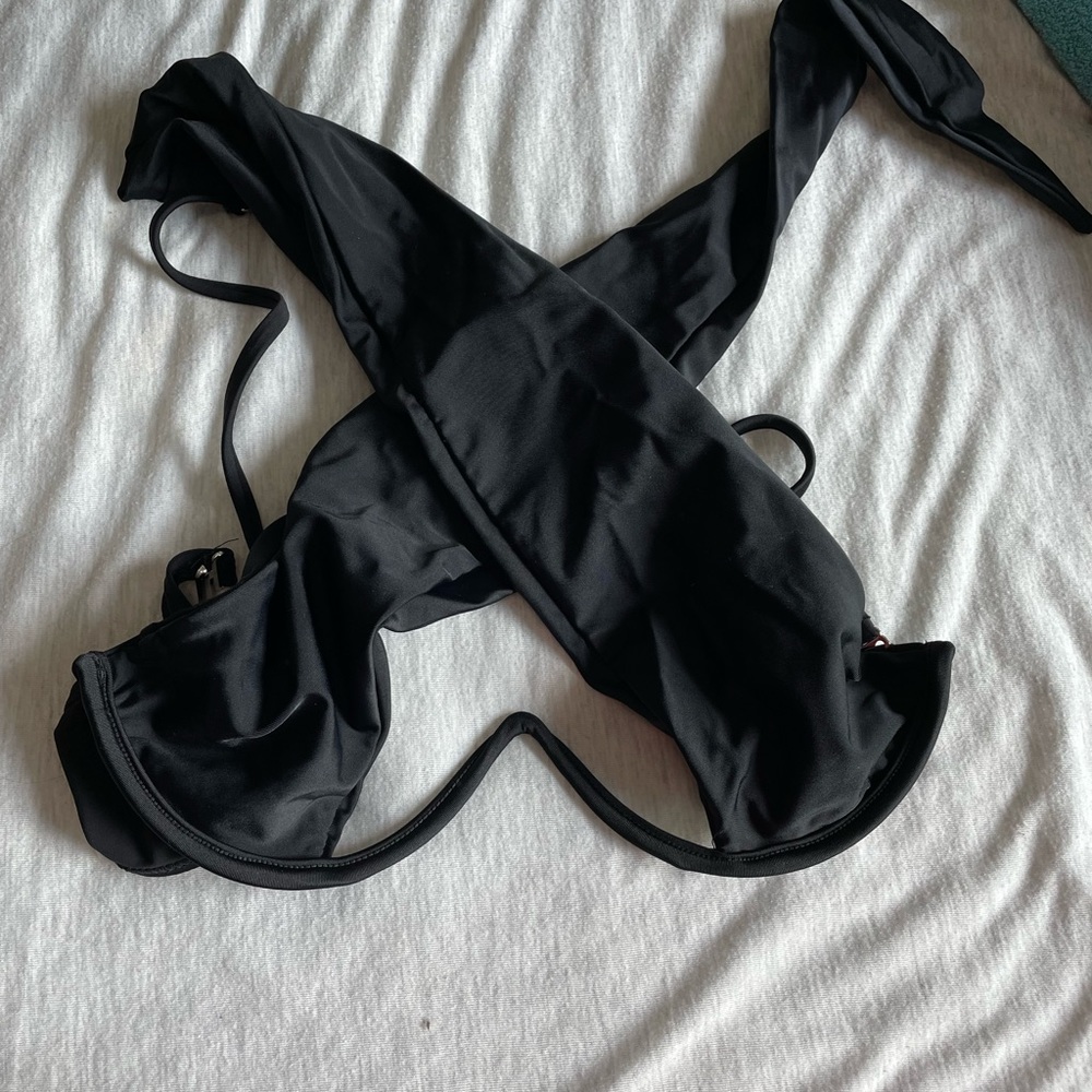 Shein bathing suit - Picture 2 of 2